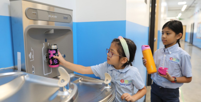 Prečo bezkontaktné dávkovače vody?